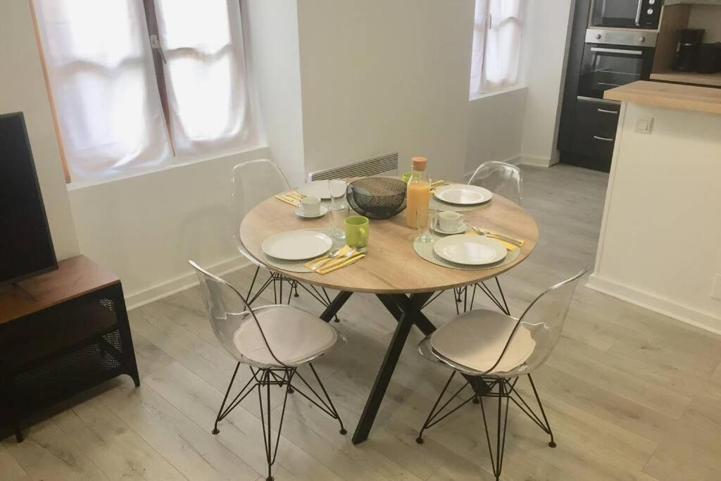 Le Montferrat - 65M2 - 2 Chambres - Rue De La Grotte - Hyper Centre Lourdes Esterno foto